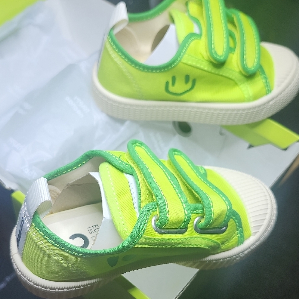 Kids Lime Green Velcro Sneakers